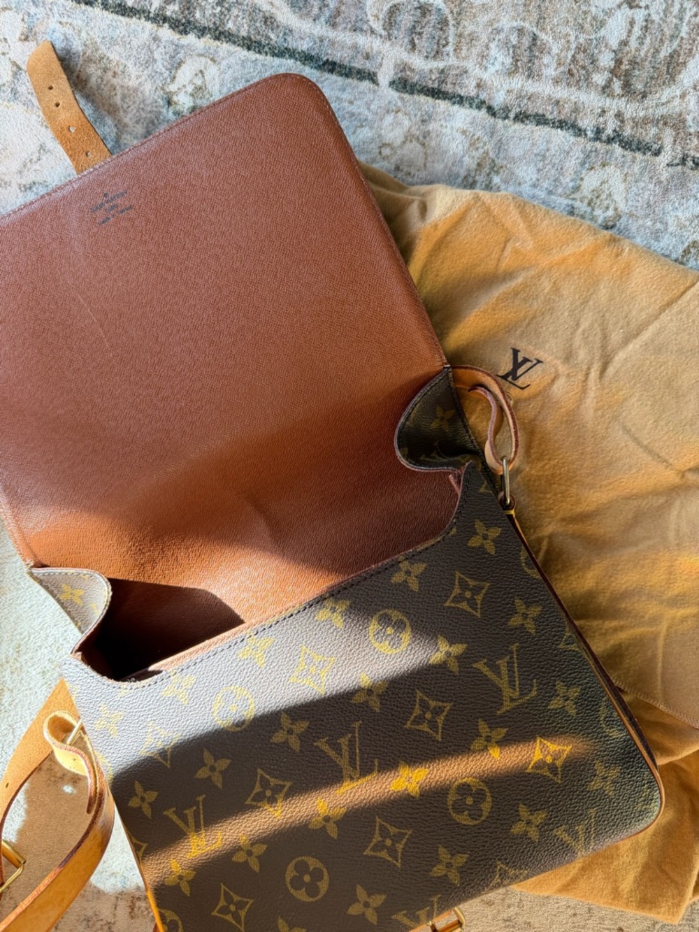 louis vuitton Monogram Cartouchiere GM - Picture 6 of 14